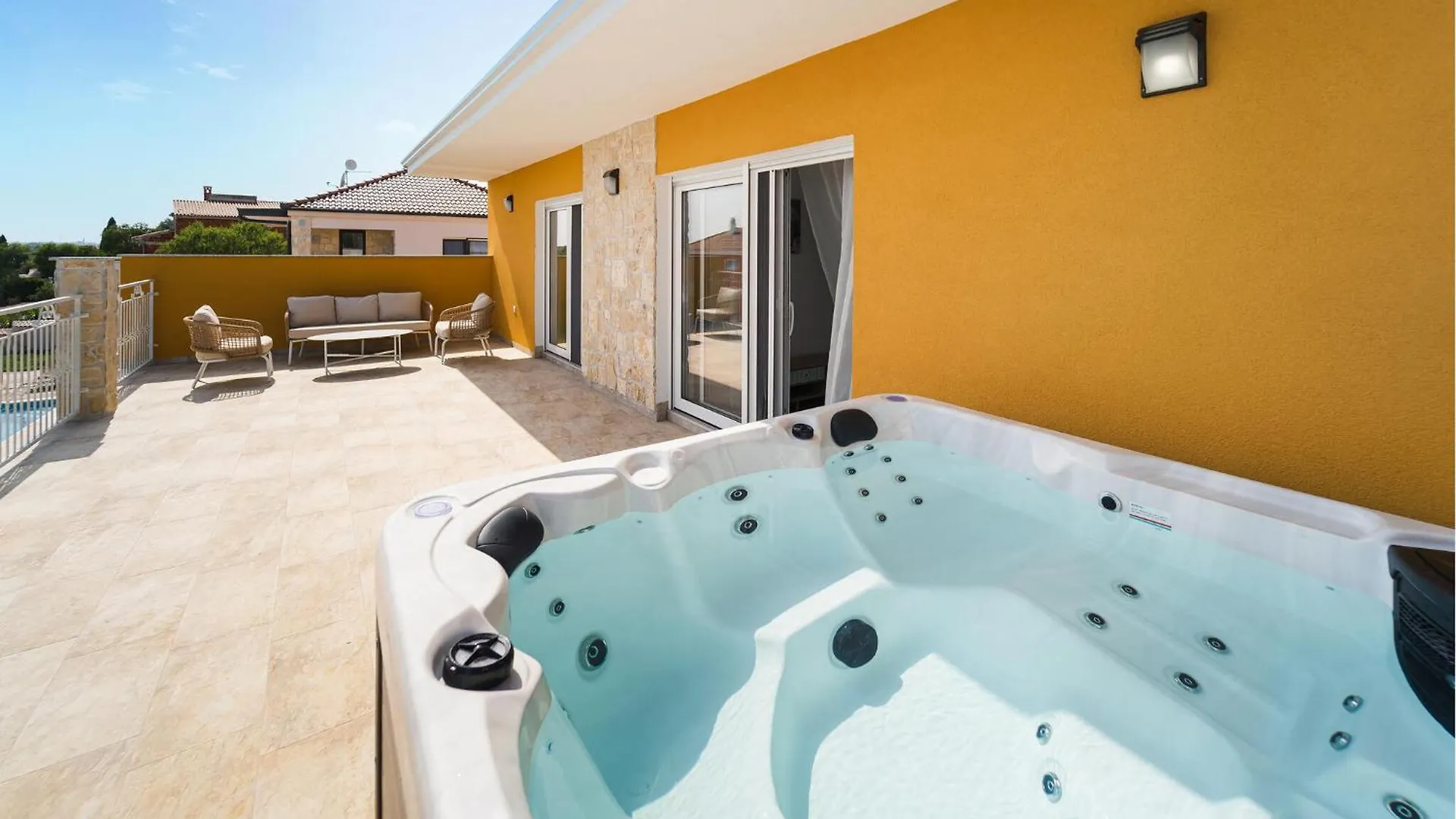 Awesome Home In Krnica With Wi-Fi 0*,  Croatia