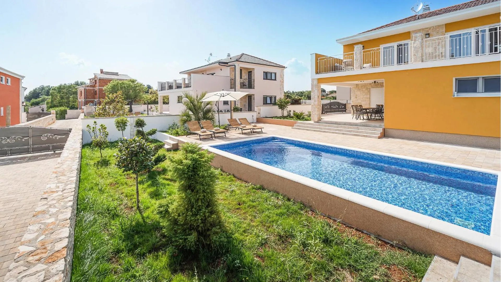 Awesome Home In Krnica With Wi-Fi Croatia